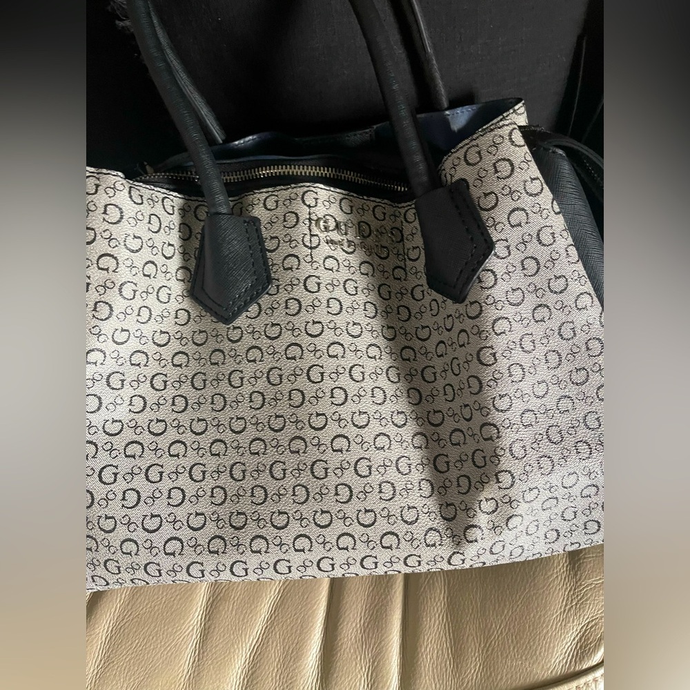Guess Black and Cream Hobo Bag